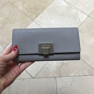 NWT Michael Kors Tina Grey Leather Wallet $178